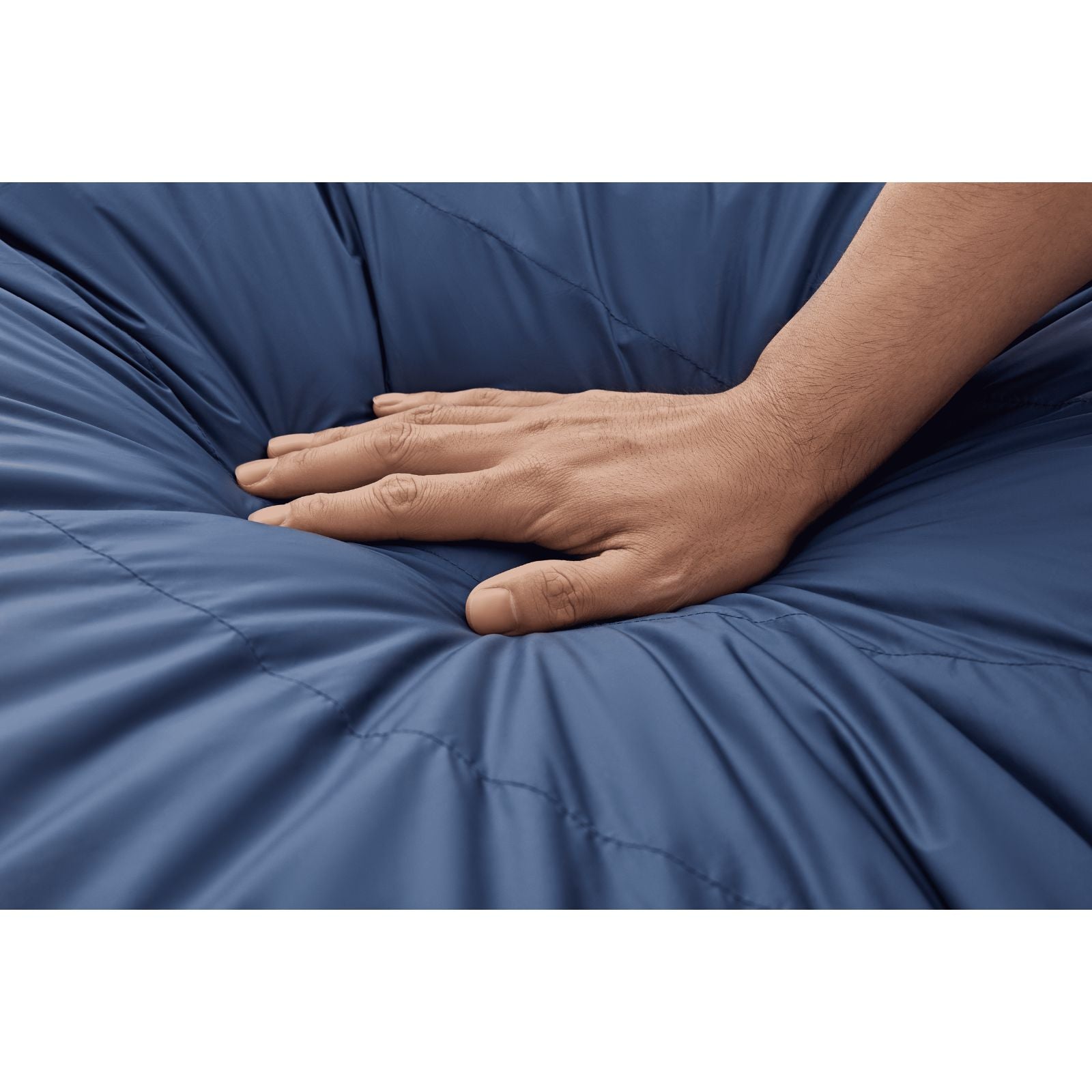 Down Sleeping Bag Navy color with high-quality filling insulation