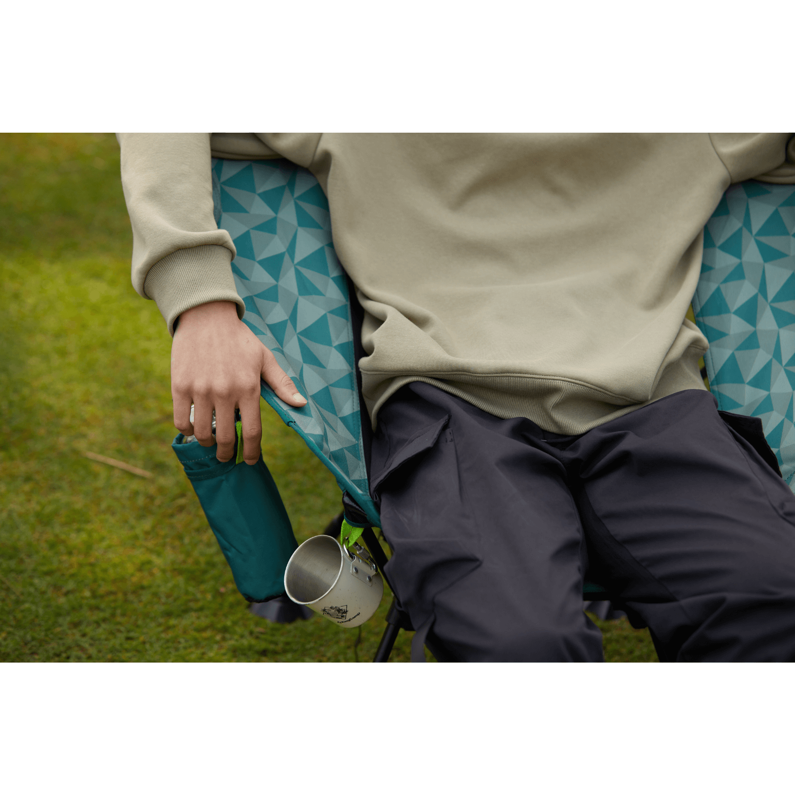 ATEPA Ultralight Foldable Camping Chair – Disc-Shaped Seat
